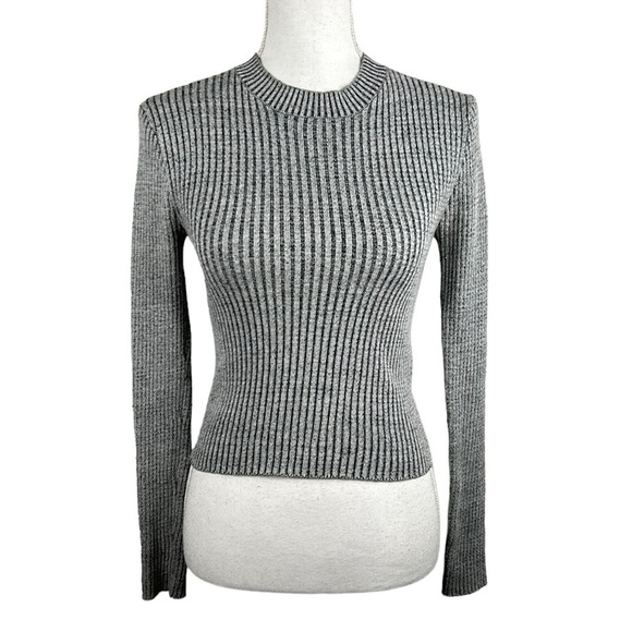 Forever 21 Sweaters - Forever 21 Gray & Black Knit Ribbed Long Sleeve Crewneck Sweater Size Small